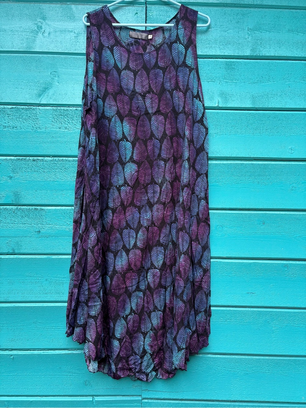 Women's Sleeveless Leaf-Print A-Line dress in Purple and Blue